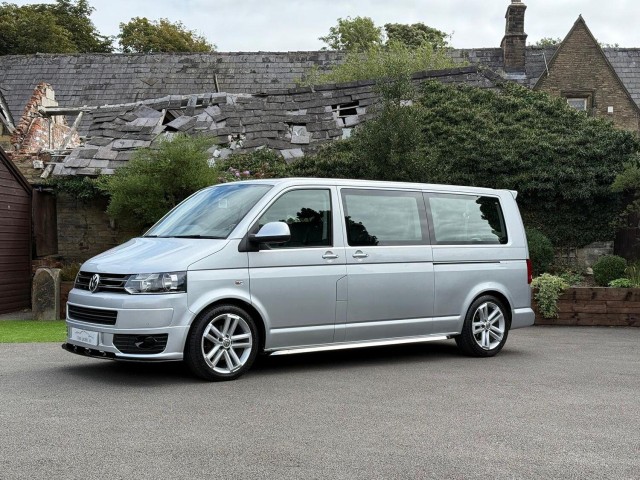 VOLKSWAGEN TRANSPORTER SHUTTLE