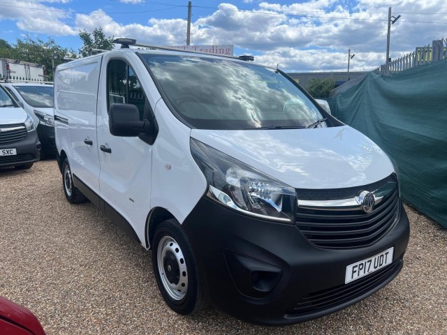 VAUXHALL VIVARO