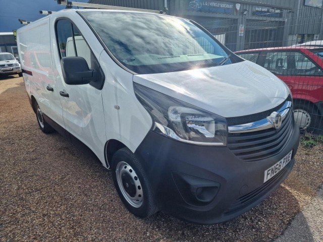 VAUXHALL VIVARO