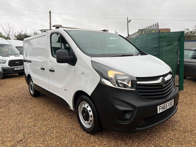 VAUXHALL VIVARO