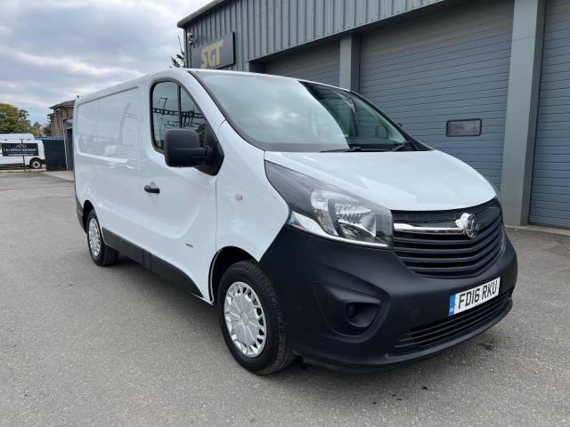 VAUXHALL VIVARO
