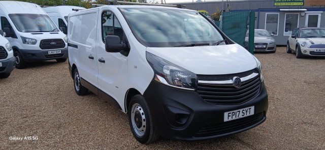 VAUXHALL VIVARO