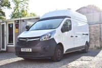 VAUXHALL VIVARO