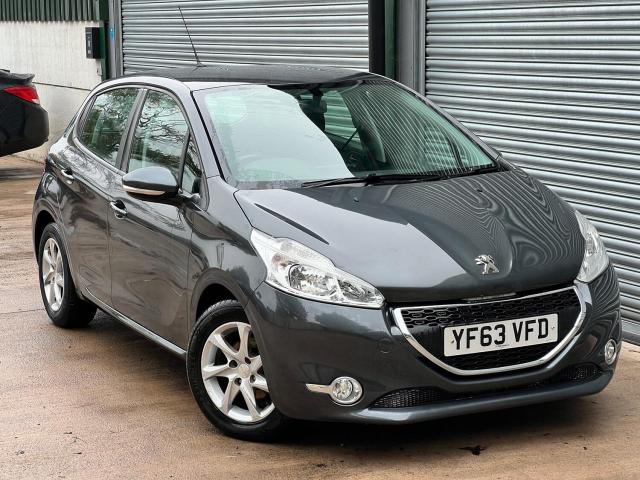 PEUGEOT 208 1.2 VTi Active