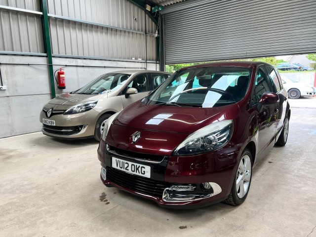 RENAULT SCENIC 1.5 dCi Dynamique TomTom