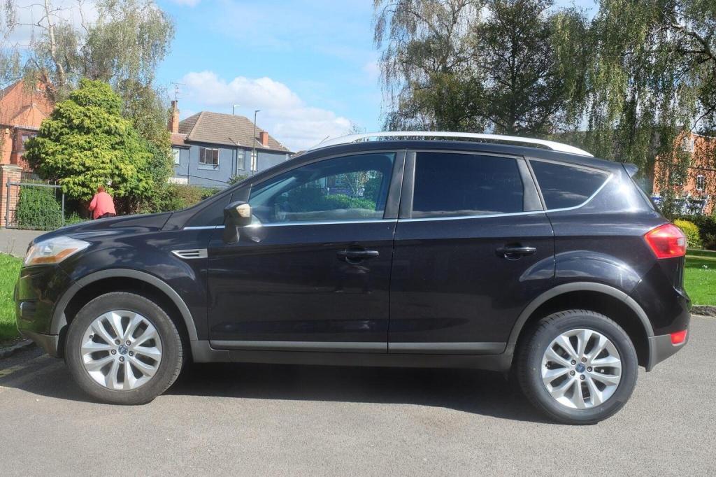 FORD KUGA