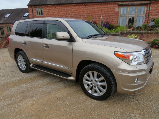 TOYOTA LAND CRUISER 4.6 V8 PETROL ZX 2014 - 12 MONTHS WARRANTY (2014/14)