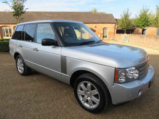 LAND ROVER RANGE ROVER VOGUE 4.4 V8 PETROL L322- 2010 - 12 MONTHS WARRANTY (2010)