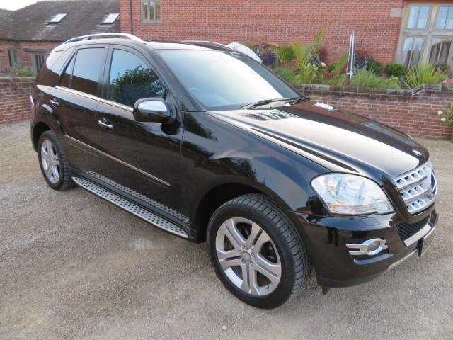 MERCEDES-BENZ M CLASS ML350 4 MATIC SPORTS PKG W164 (2009)