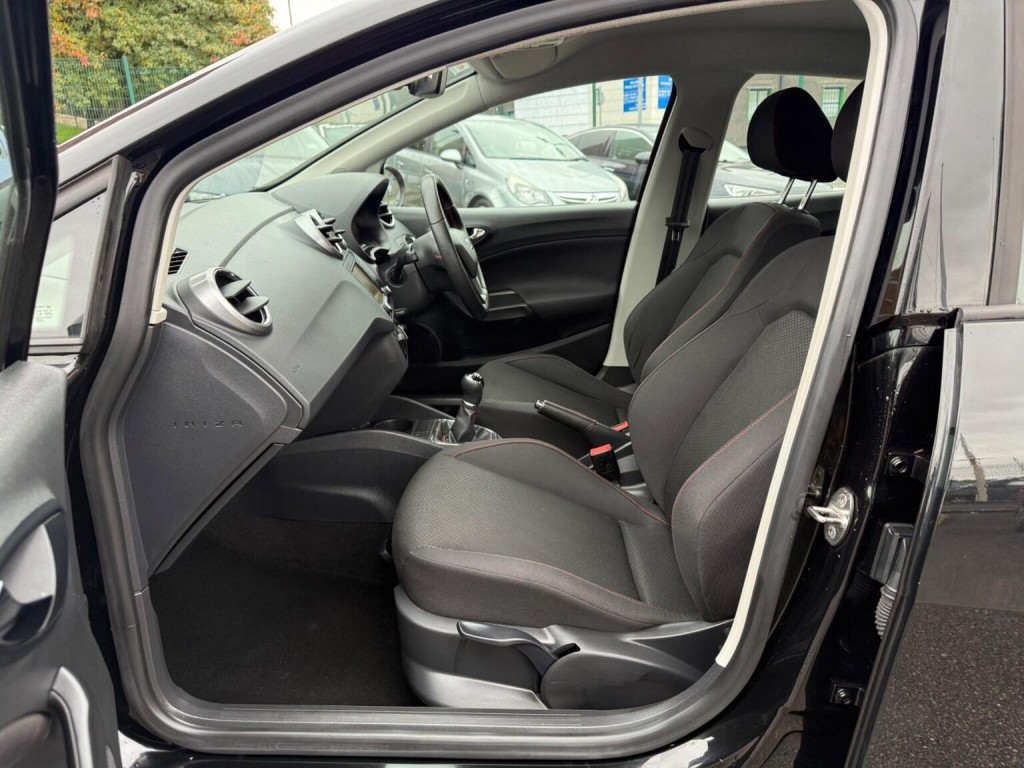 SEAT IBIZA