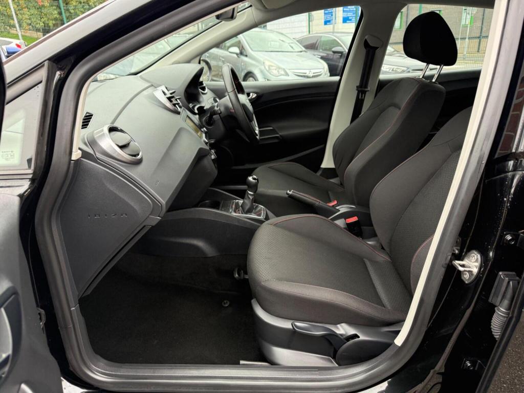 SEAT IBIZA