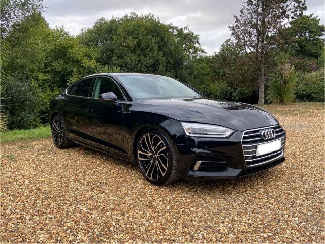 AUDI