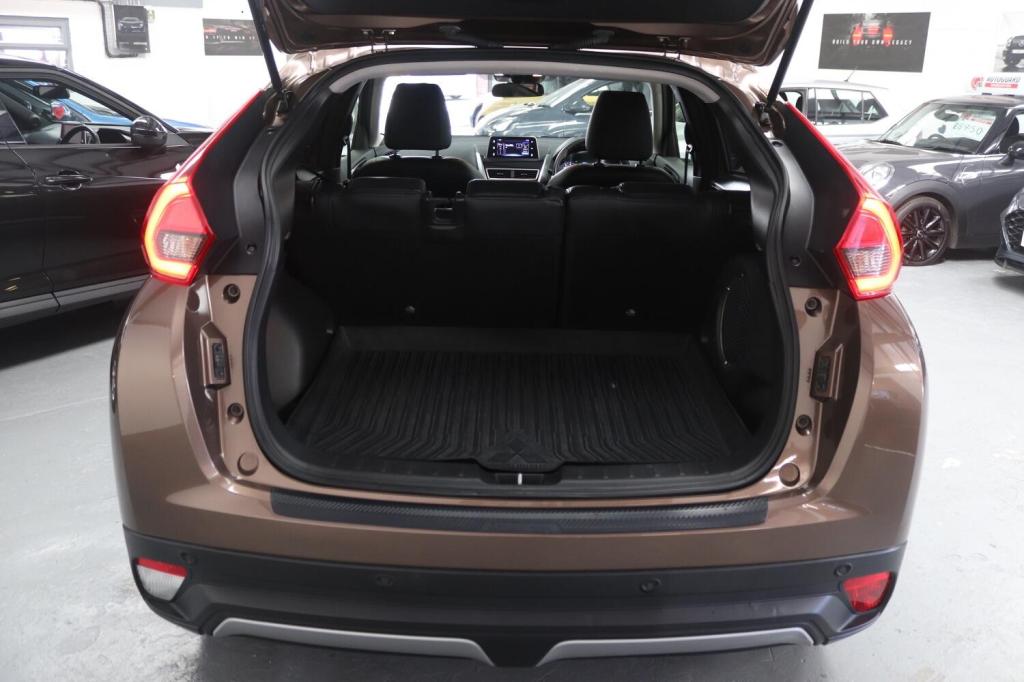 MITSUBISHI ECLIPSE CROSS