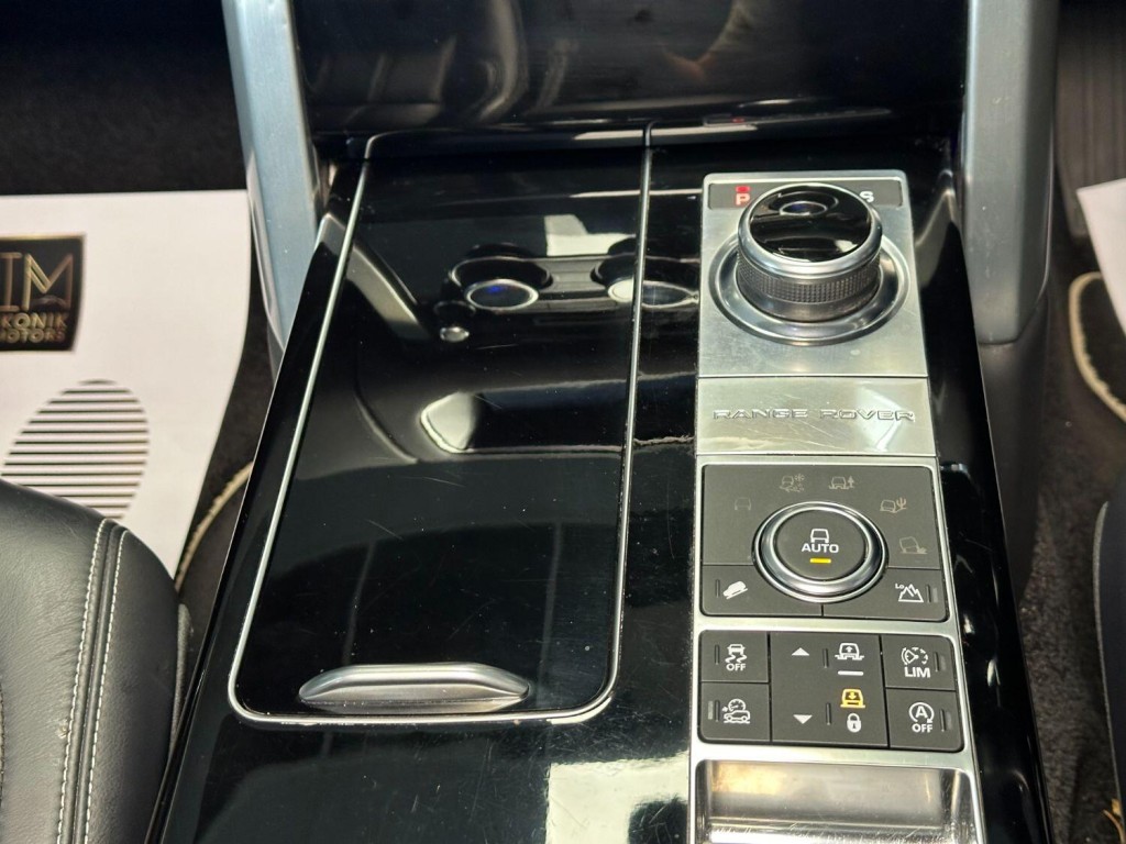 LAND ROVER RANGE ROVER