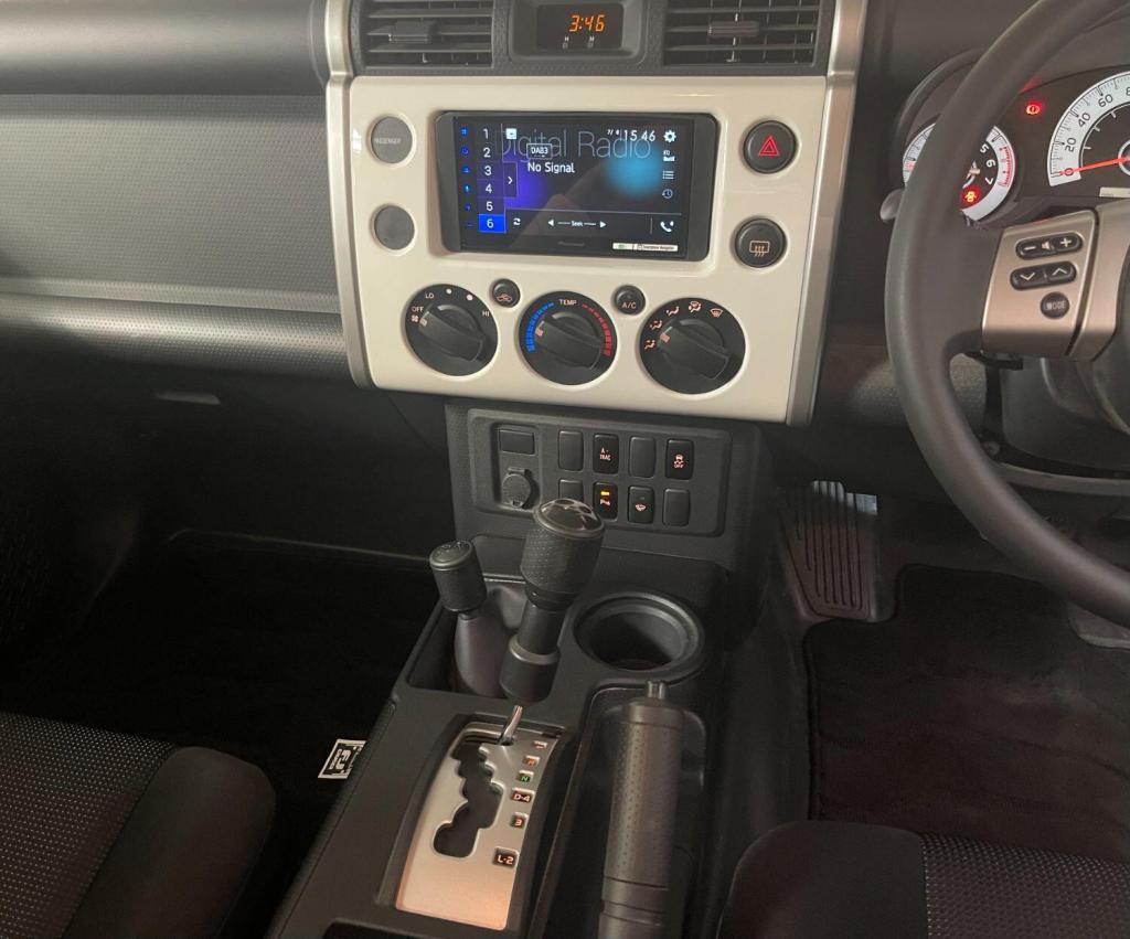 TOYOTA FJ CRUISER