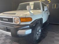 TOYOTA FJ CRUISER
