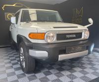 TOYOTA FJ CRUISER