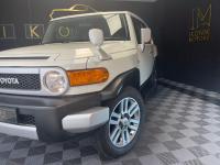 TOYOTA FJ CRUISER