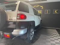 TOYOTA FJ CRUISER