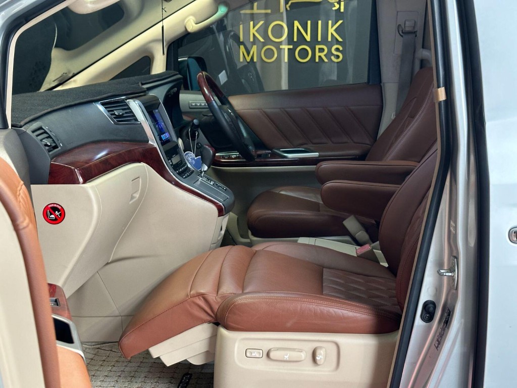 TOYOTA ALPHARD