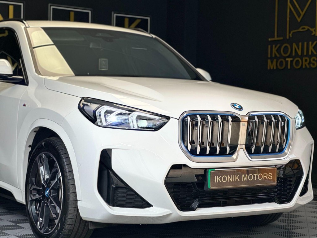 BMW IX1