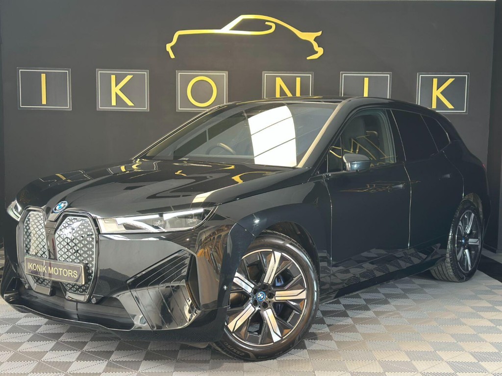 BMW IX