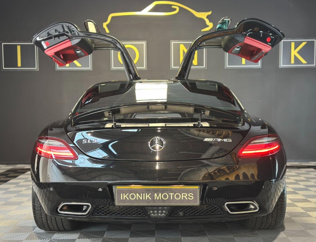 MERCEDES-BENZ SLS