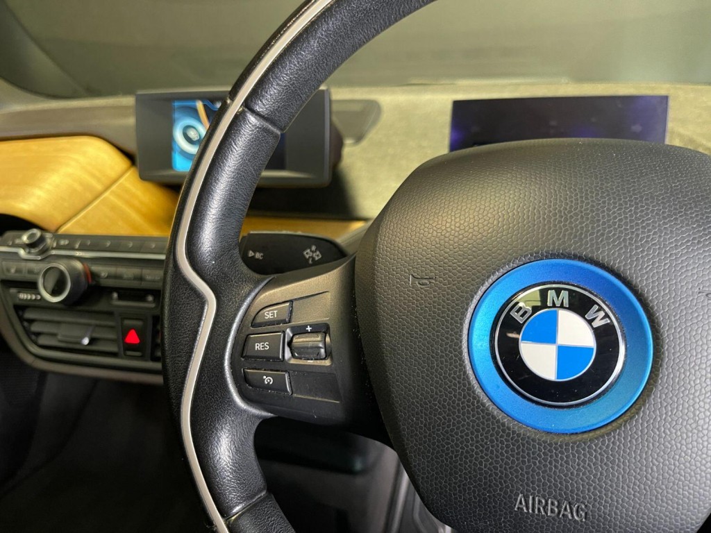 BMW I3