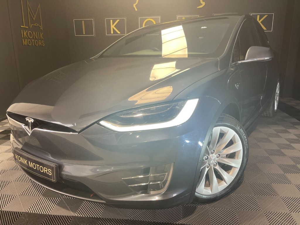 TESLA MODEL X