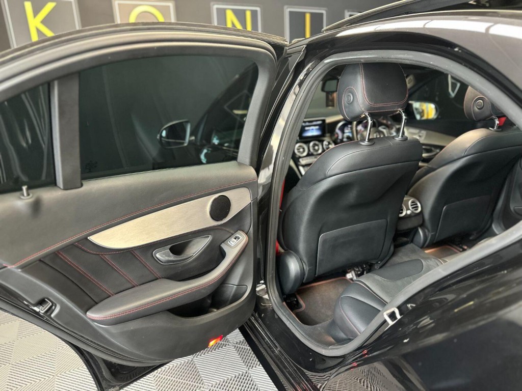 MERCEDES-BENZ C CLASS