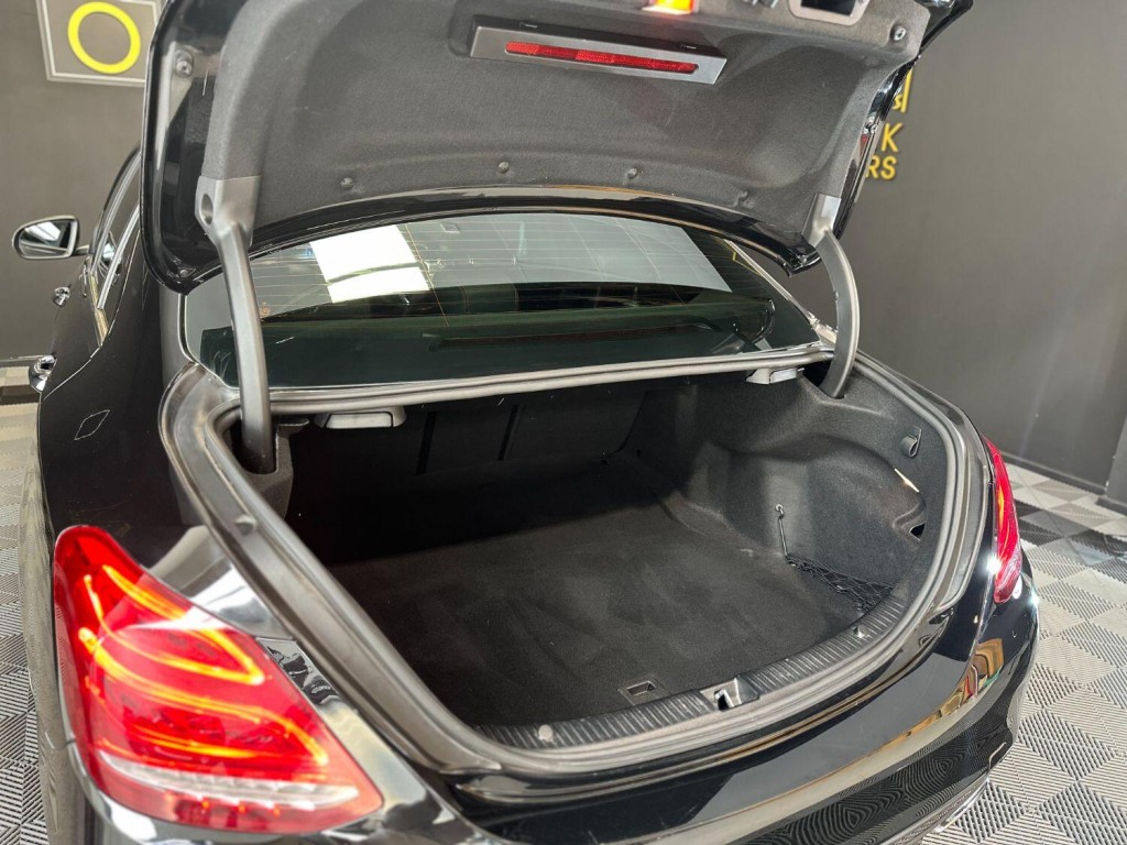 MERCEDES-BENZ C CLASS