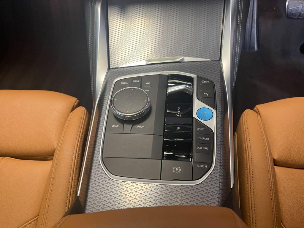 BMW I4
