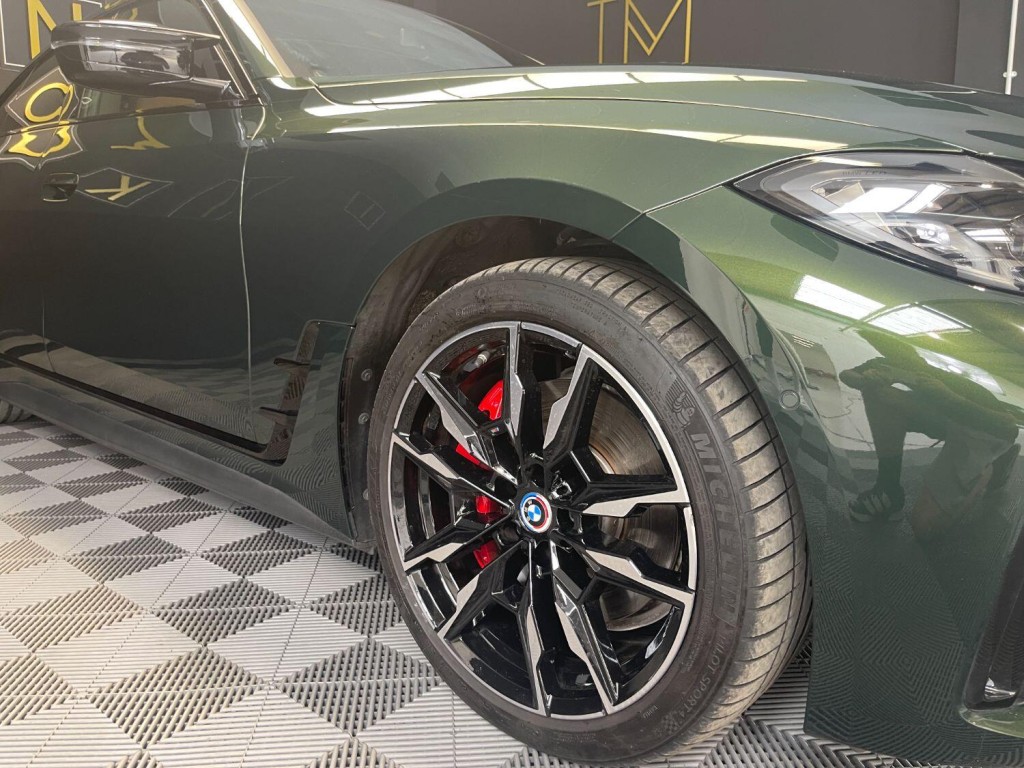 BMW I4