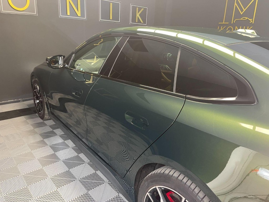 BMW I4