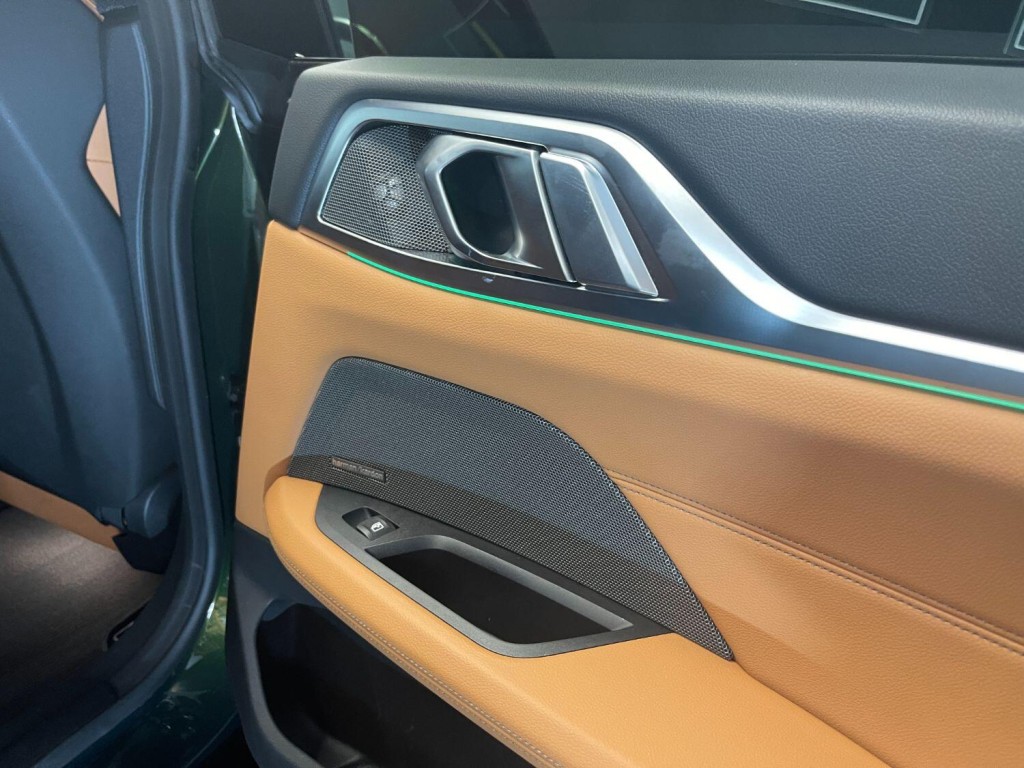BMW I4
