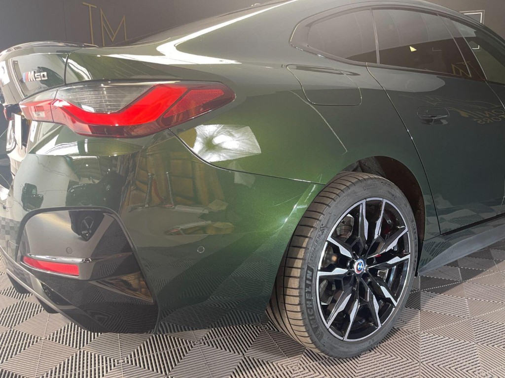 BMW I4