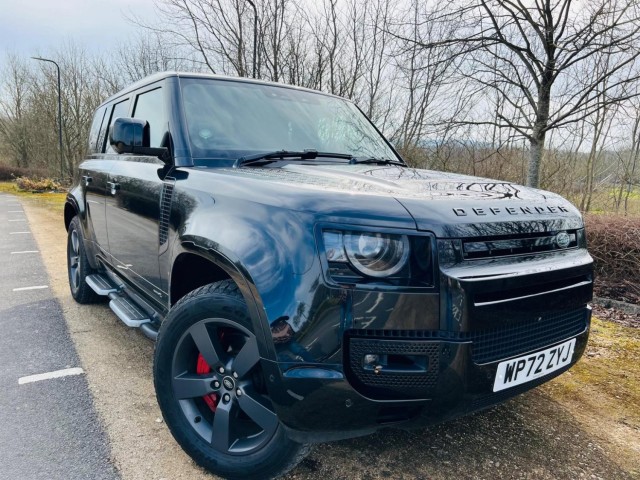 LAND ROVER DEFENDER 110