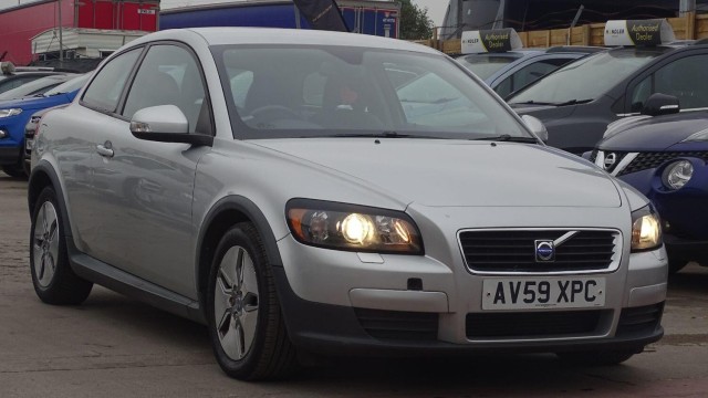 VOLVO C30
