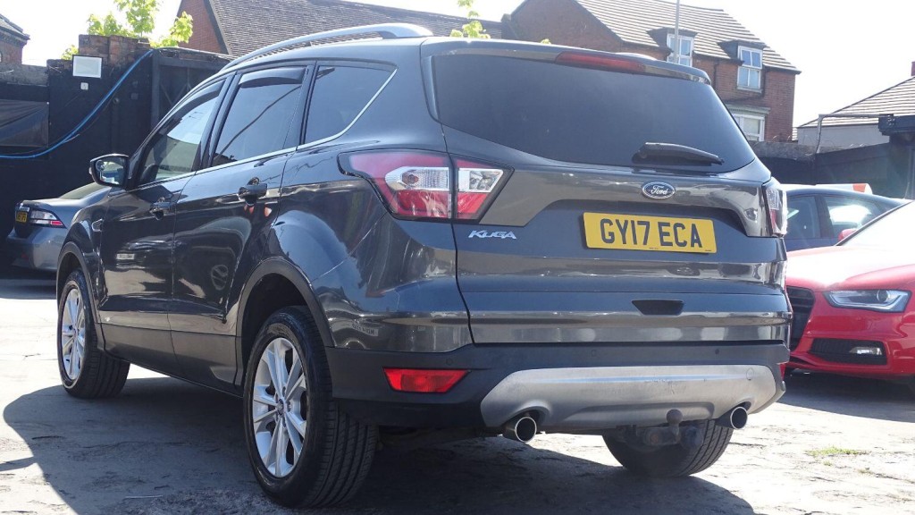 FORD KUGA