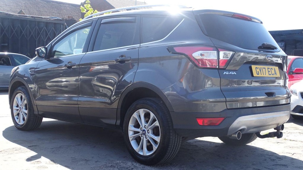 FORD KUGA