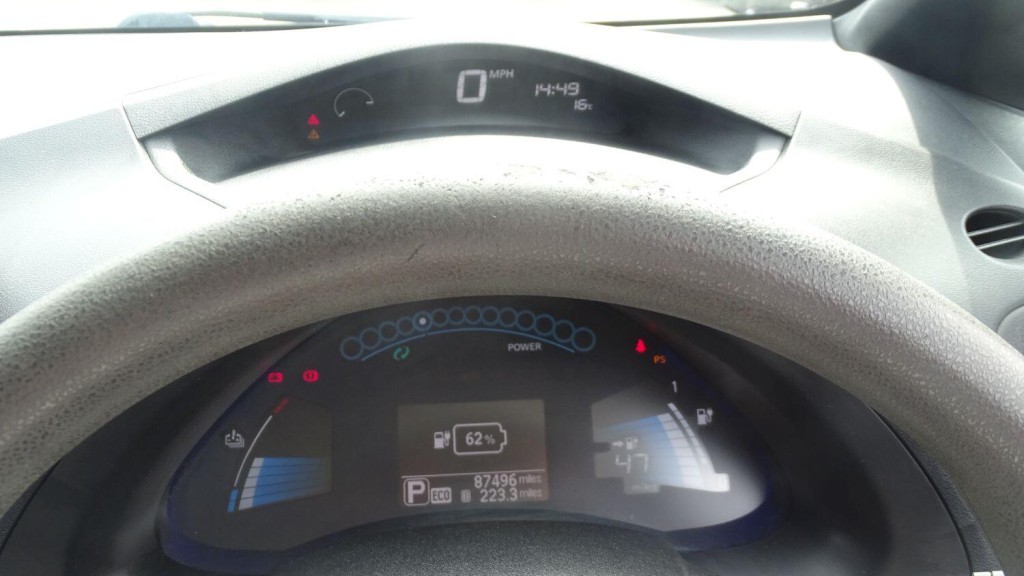 NISSAN LEAF