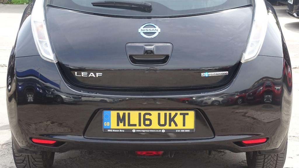 NISSAN LEAF