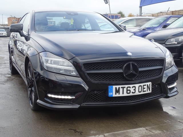 MERCEDES-BENZ