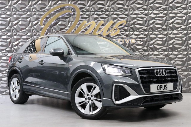 AUDI Q2