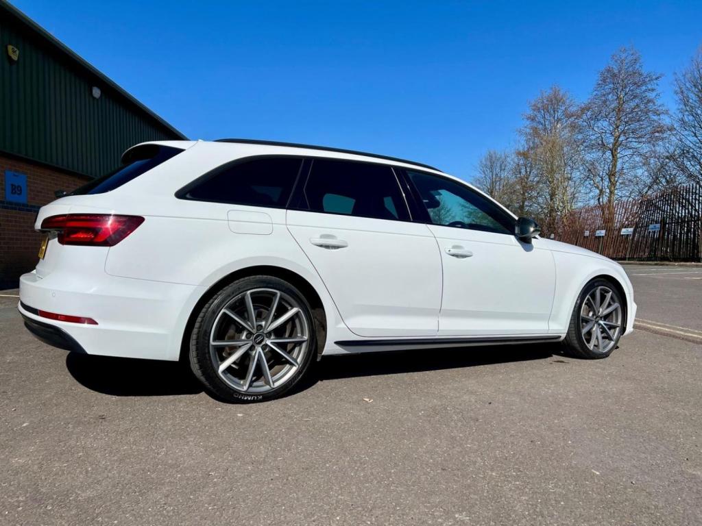 AUDI A4 AVANT