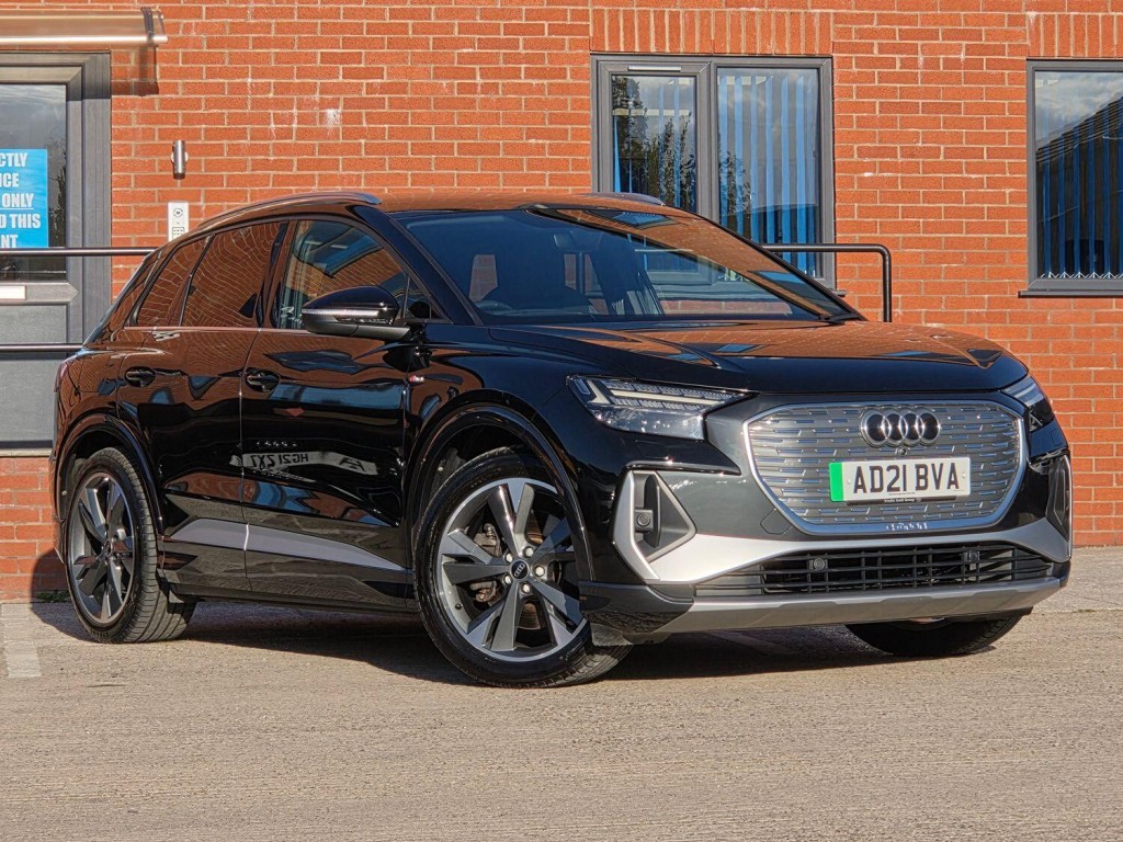 AUDI E-TRON