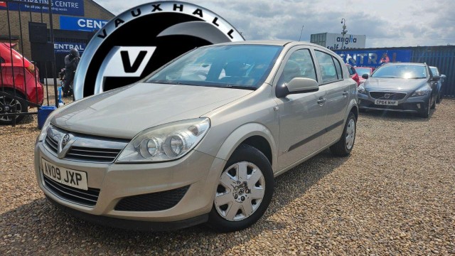 VAUXHALL ASTRA
