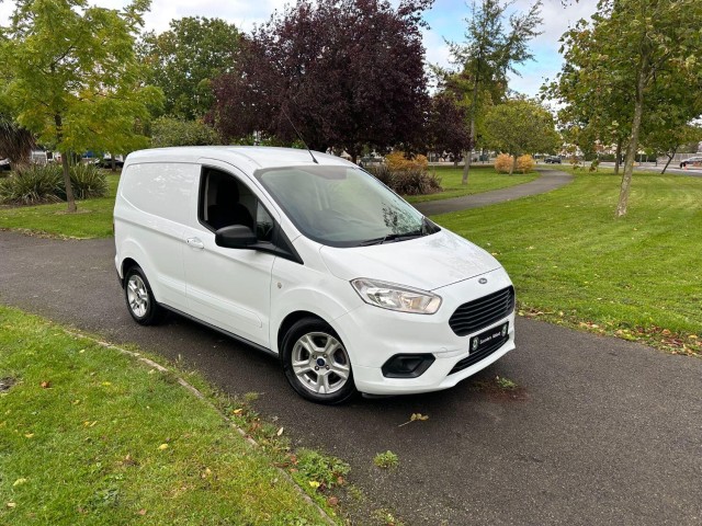 FORD TRANSIT COURIER
