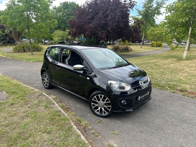 VOLKSWAGEN UP