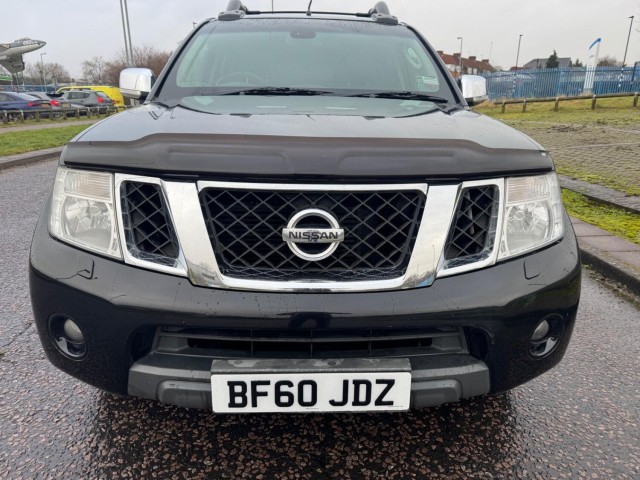 NISSAN NAVARA 2.5 dCi Tekna